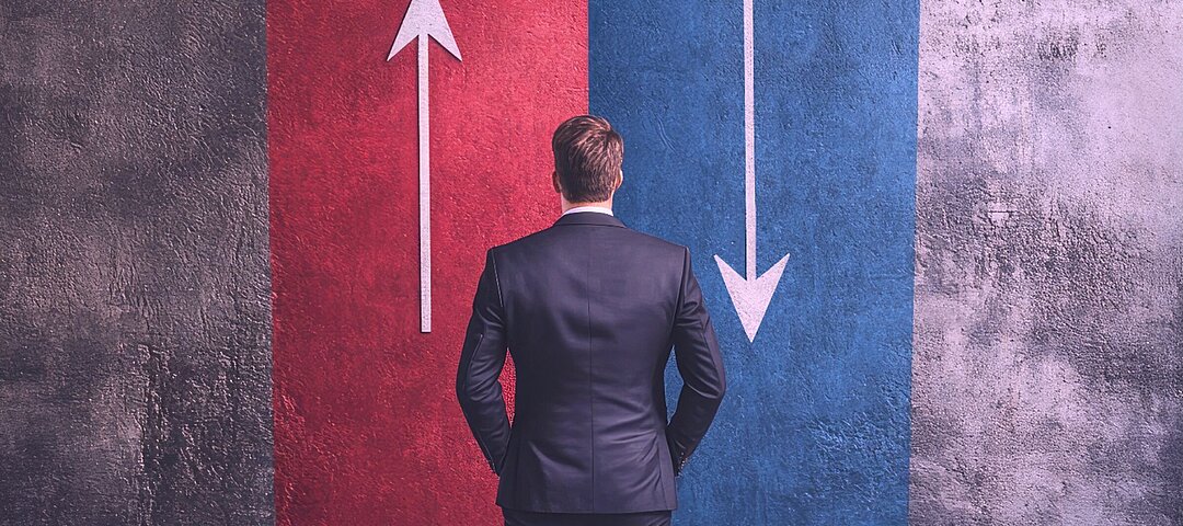 Einiges wird verkauft, kaum noch gebaut, während Banken inzwischen offener für Serviced Apartments und Hotels sind? In welche Richtung marschiert das zweite Halbjahr? © AdobeStock/Alena