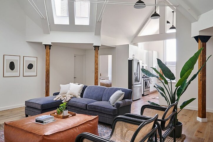 Wohnzimmer in Wohnung in den USA