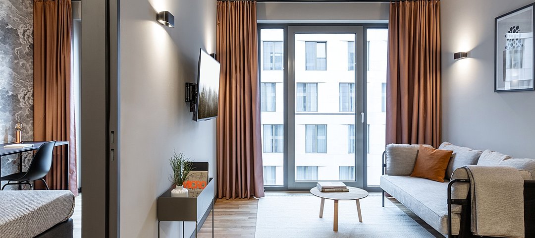 © 2021 Sarah Sondermann, Köln Blick in eines der neuen Serviced Apartments © 2021 Sarah Sondermann, Köln