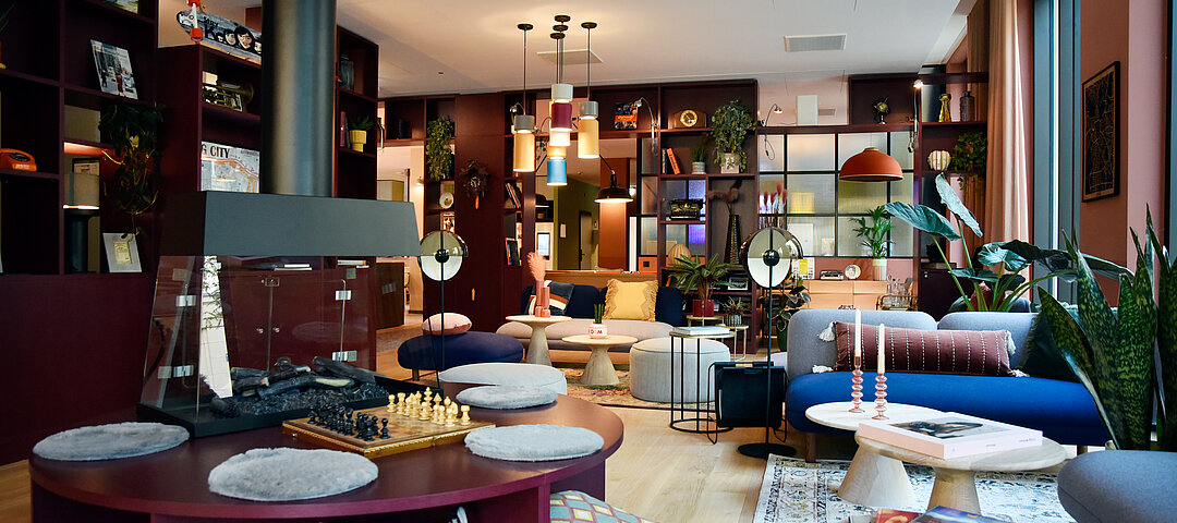 Viel Leben und doch keine Lobby – das Flat-Konzept ist im neuen Stay Kooook erstmals im Erdgeschoss untergebracht. © Alex Schumann für SV Hotel